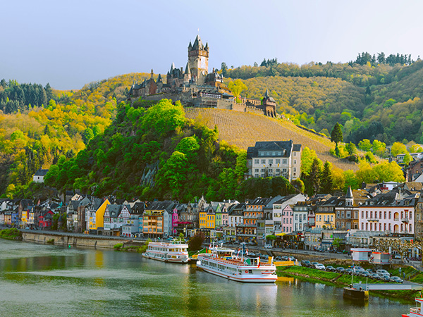 Aussicht auf die Reichsburg in Cochem.