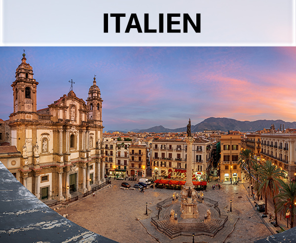 Italien: Kirchplatz in Palermo.
