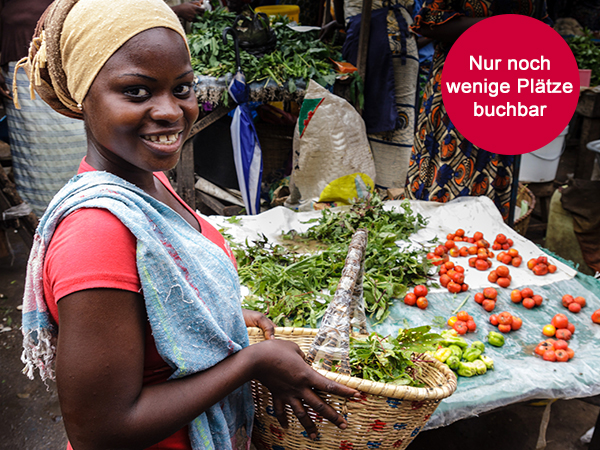 Frau auf dem Markt in Senegal.