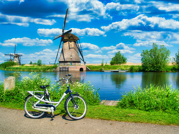 Typisch Holland: Die rustikalen Windmühlen.