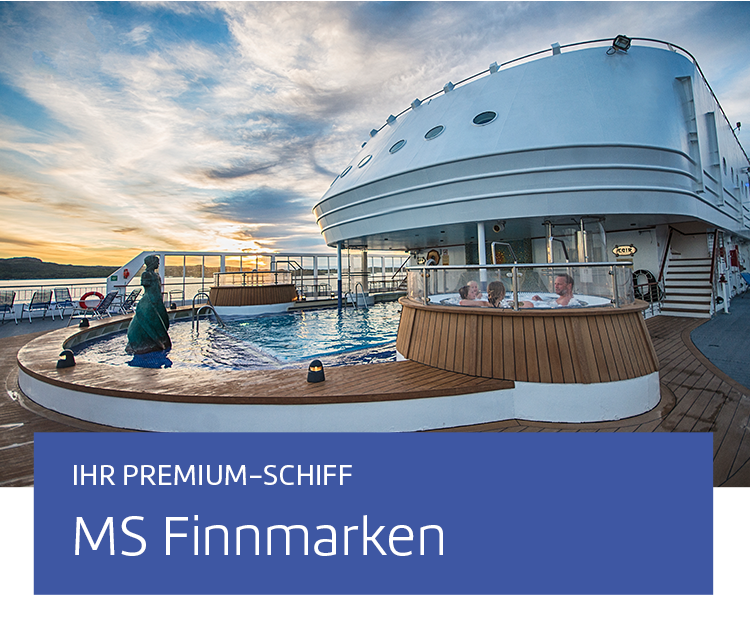 Blick auf das Deck mit Pool der MS Finnmarken.