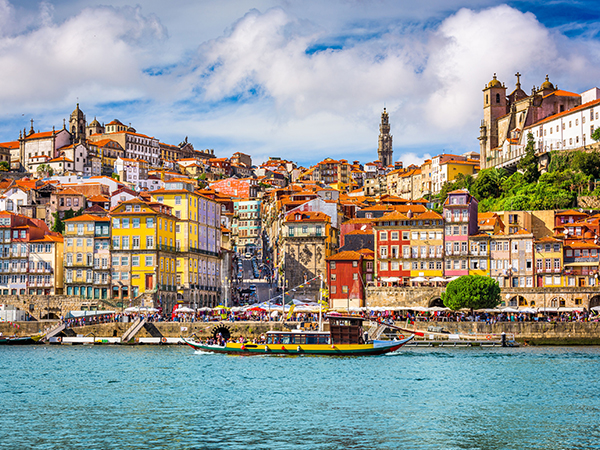 Häuser von Porto am Douro.