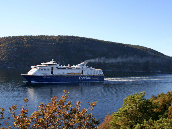 Color Line Schiff im Oslofjord.