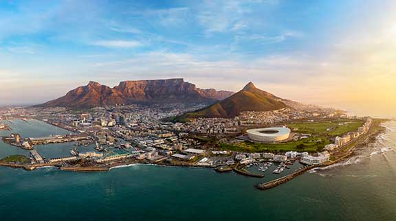Blick auf Kapstadt mit dem Tafelberg.
