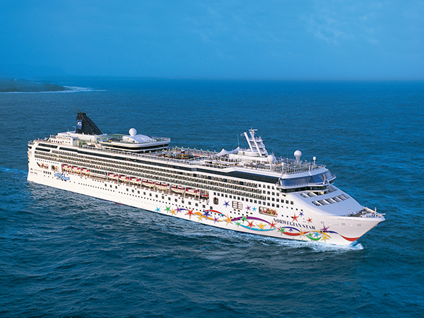 Norwegian Star.