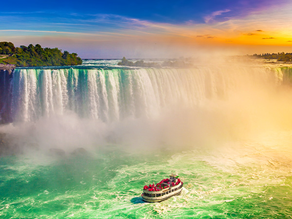 Die mächtigen Niagarafälle.