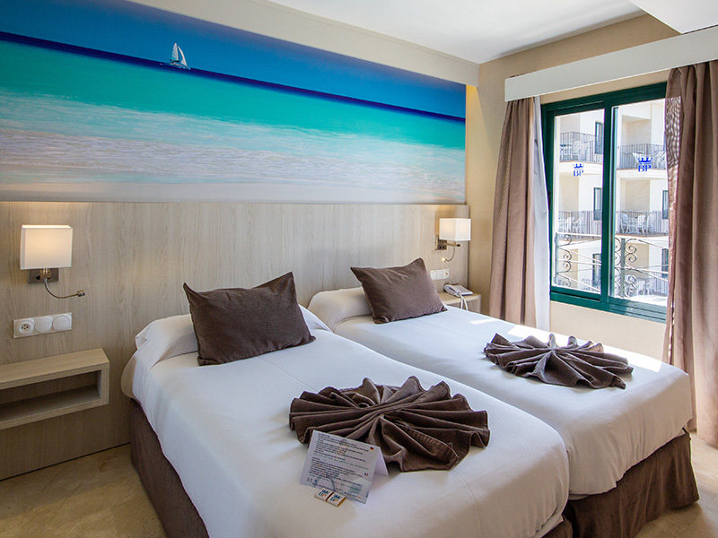 Das Schlafzimmer des Appartements.